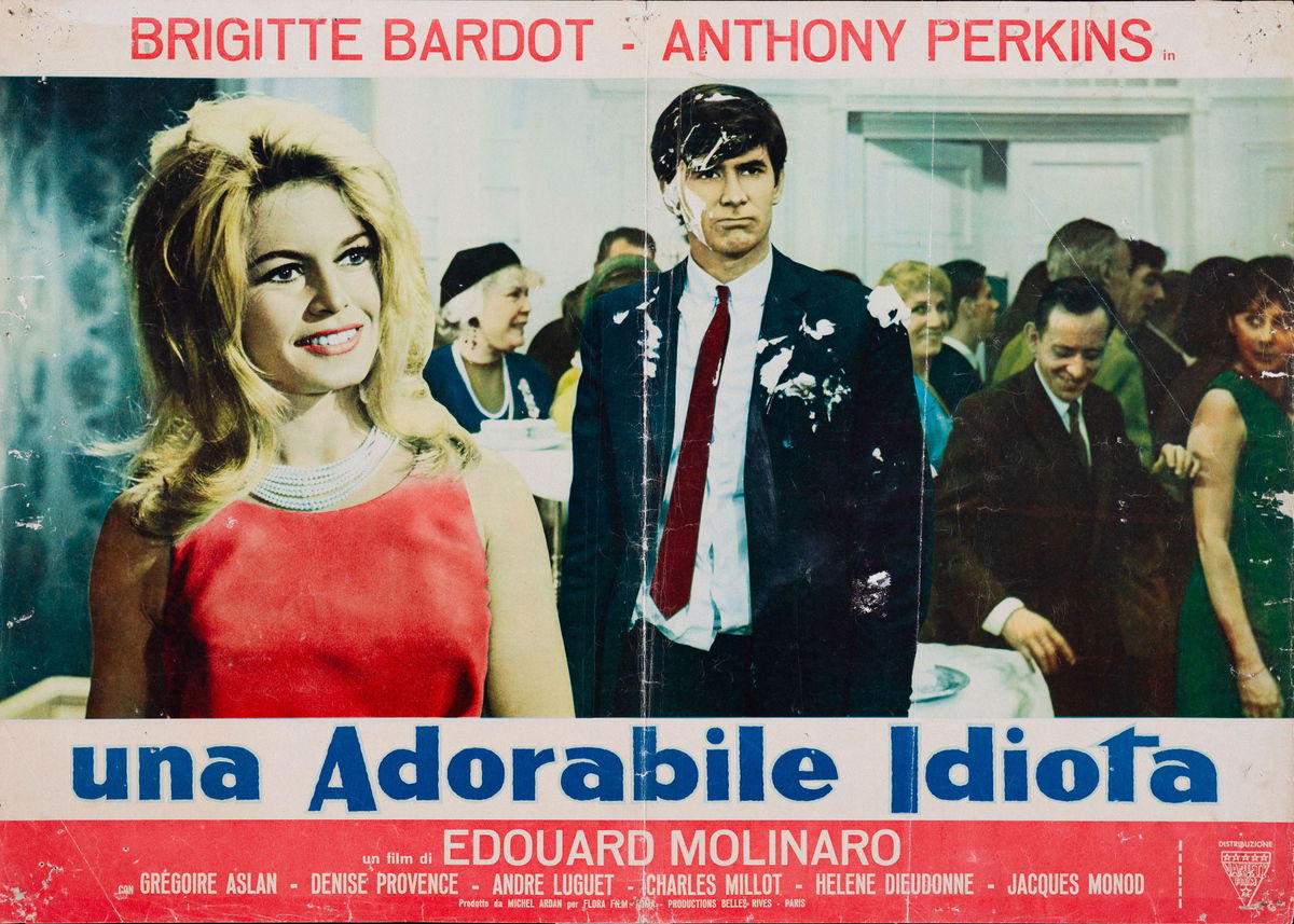 Un'adorabile idiota - Fotobusta 1