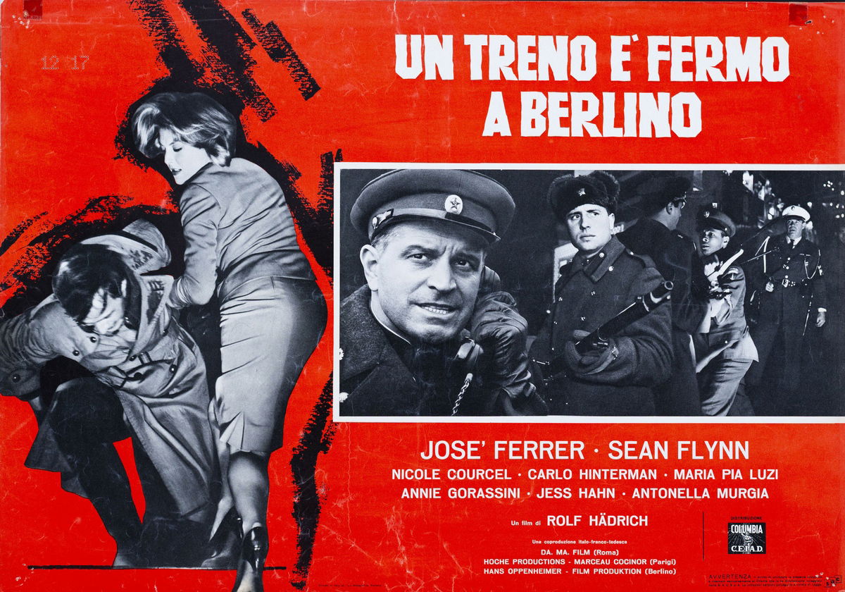 Un treno è fermo a Berlino - Fotobusta 1