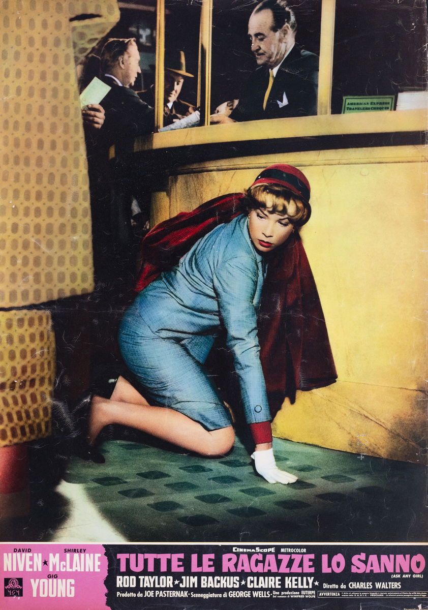 Tutte le ragazze lo sanno - Fotobusta 1