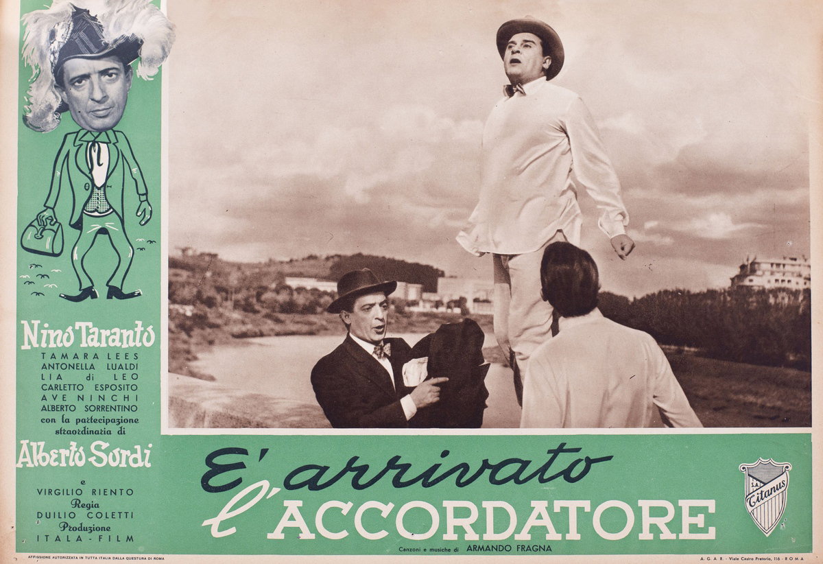 Fotobusta 2 per il film È arrivato l'accordatore (1952)