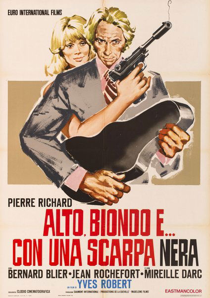 Alto, biondo e... con una scarpa nera