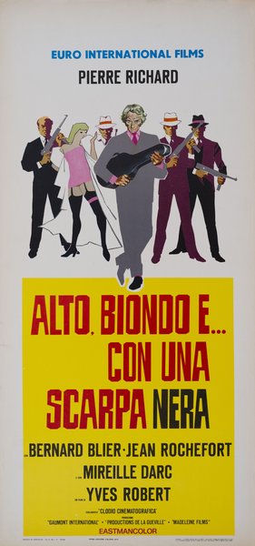 Alto, biondo e... con una scarpa nera