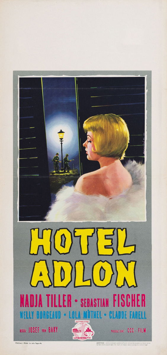 Hotel Adlon - Lobby Card 1
