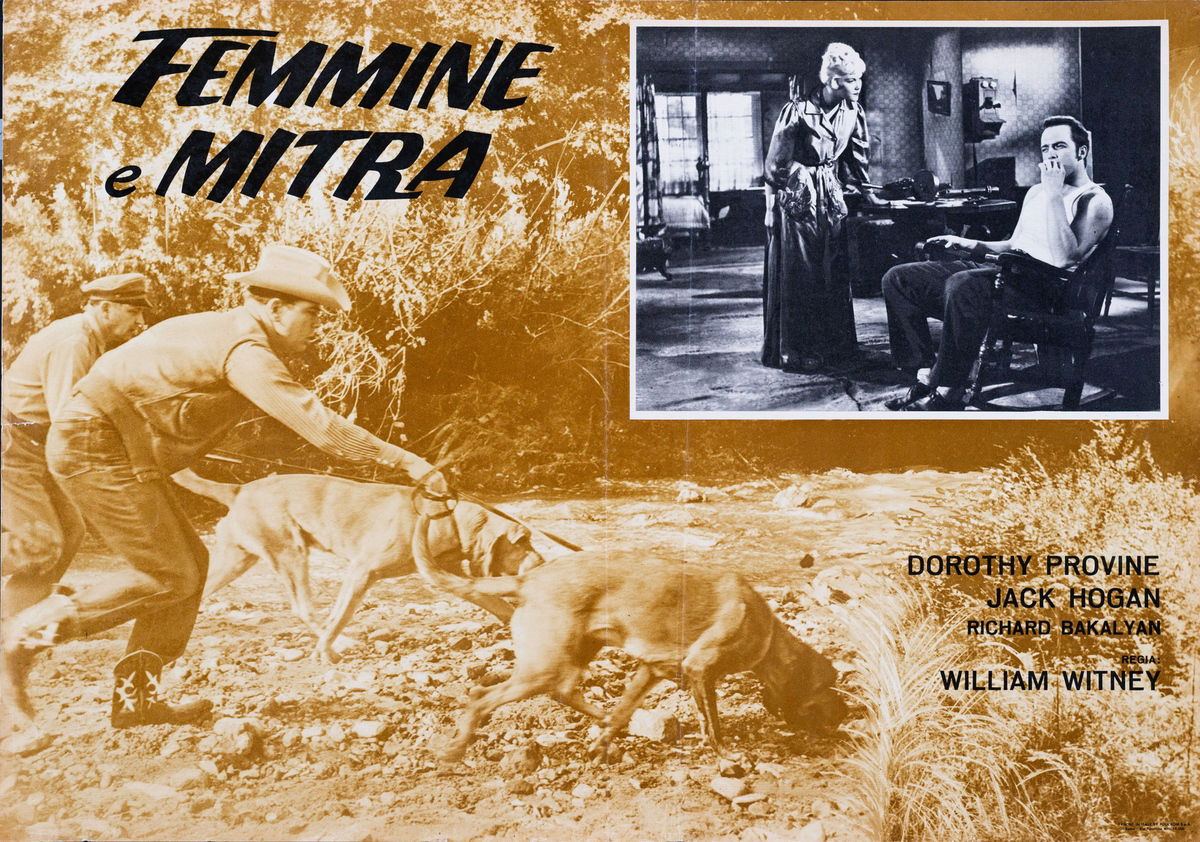 Femmina e mitra - Fotobusta 1