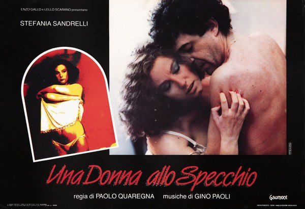 Una donna allo specchio