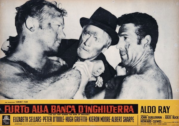 Lobby Card 2 for the film Furto alla Banca d'Inghilterra (1959)
