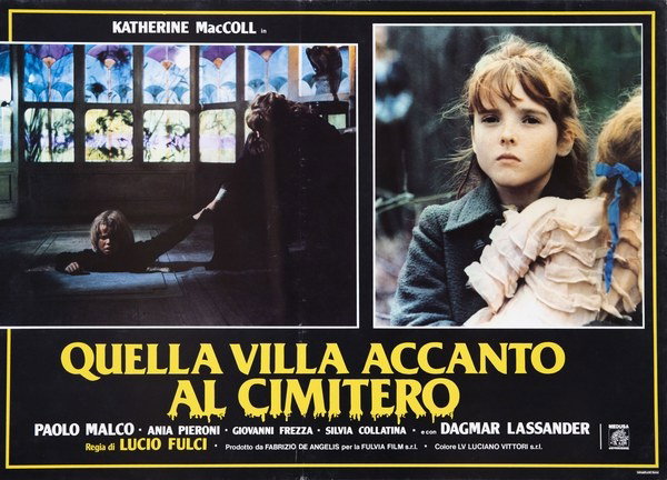 Fotobusta 4 per il film Quella villa accanto al cimitero (1981)